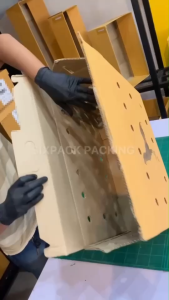 (SET 10 ใบ) กล่องไก่ชน หนา 5 ชั้น แข็งแรง มีหูจับ มีรูระบายอากาศ