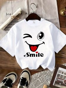 Wink Smile Womens Tee - Cute Emoji Graphic Playful Happy Print for Casual Daily Wear