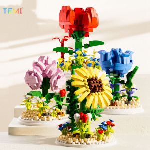 TEMI Valentine Gift DIY Flower Bricks Building Blocks Creative Flower Roses Sunflowers with Dust Cover Brick Toys Creative Decoration Gift