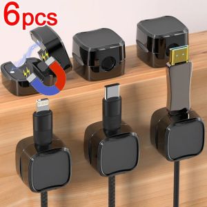6ชิ้นคลิปหนีบสายเคเบิลแม่เหล็กที่ยึดสายกาวในตัวการจัดการสายเคเบิลที่ม้วนป้องกันเดสก์ท็อปเป็นระเบียบเรียบร้อยที่ยึดสายเคเบิลเครื่องชาร์จ USB