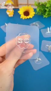 5PCS Transparent Adhesive Wall Hook Reusable Antiskid Traceless Heavy Duty Stick on Bathroom Kitchen