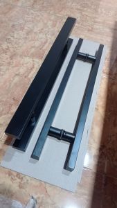 handle pintu kaca dan kayu kotak hitam dof berbahan stenlistell sus304
