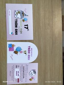 thiệp mời sinh nhật cho bé in hoàn chỉnh nội dung theo mẫu như hình. combo 50 thiệp