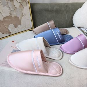 Japanese Style Mild Luxury Ins Style Maillard Satin Embroider Couple Home Hotel with Morning Gowns Spring & Fall Indoor Slippers