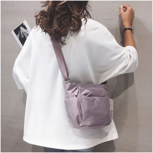 กระเป๋าสะพายข้างผ้าไนลอนความจุขนาดใหญ่สำหรับผู้ชาย กระเป๋าสะพายไหล่แบบลำลอง กระเป๋าแฟชั่นใหม่ ปิดด้วยซิป กระเป๋าถือหนังสีพื้น