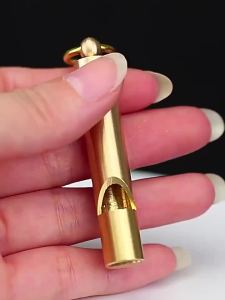 1Pcs Brass Emergency Survival Whistle Portable Keychain Outdoor Tools Whistle For Camping Hiking