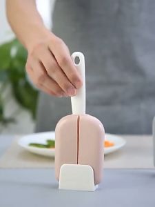 ทัพพีตักข้าวพลาสติก พร้อมที่เก็บอัตโนมัติ ป้องกันสิ่งสกปก 🥄