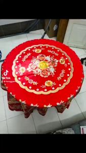 Khăn trải bàn tròn 3D 15m sang trọng không thấm nước chống thấm dầu mỡ dễ lau chùi màu vàng kem vân nỗi