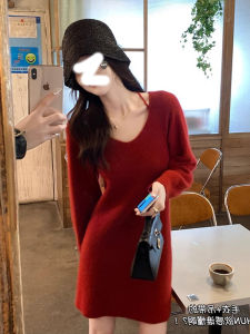 New Year Red V-neck Knitting Dress Female Fall and Winter New Arrival Hepburn Style Silm Slim Looking Base Ride Short Skirt