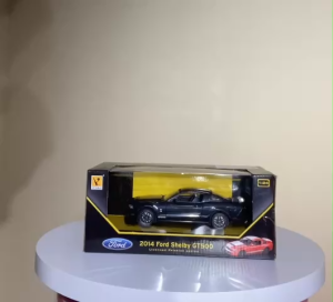 GOUKAI - 866-82406 Mô hình xe ô tô FORD SHELBY GT500 tỷ lệ 1:24 (KT 30x13.5x15cm)