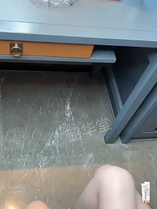 Niacinamide Body Tone-Up Cream 【Moisturizing & Brightening】 Long-Lasting Natural Coverage 烟酰胺身体素颜霜 【滋润保湿】 自然提亮 遮瑕持久 免卸妆