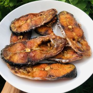 ปลาสวาย แดดเดียว คละไซค์ 1 กิโลกรัม - รสติดเชื้อแดดเดียว คละไซค์