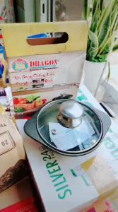 Thố gang - Nồi gang nắp kính đáy V 14cm chống dính Vạn Lợi