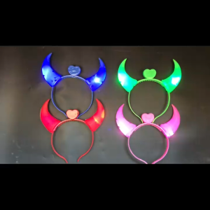 EmmAmy® 10pcs/5pcs set Children Glowing Toys Party Toys Holiday Birthday Gifts Glowing Headband / Whistle / Gyro Ring / crystal ball Star Magic Wand