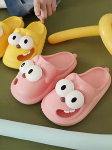 Mengenal Sepatu Kasual Wanita: Smoochsteps & Kissing Slipper