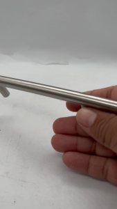 มือจับตู้ มือจับประตู สแตนเลส รูปทรงกระบอก ดีไซน์สวยงาม