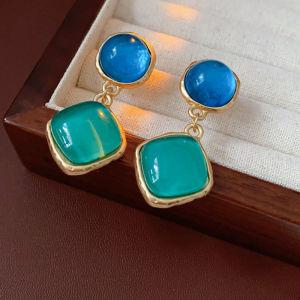 Mediaeval Style Resin Dangle Earrings Retro Geometric Circular Earrings Fashionable Temperament Woman Party Accessories K