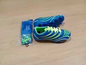 Sepatu Bola Anak Laki Laki Perempuan Usia 6 - 10 Tahun PAUD TK SD SMP 1 2 3 4 5 6 7 8 9 0 Tahun-KIDZTUBS20208123 - Sepatu Bola Anak Laki Laki dengan Bonus Kaos Kaki - Ukuran 26-43 (100% Baru)