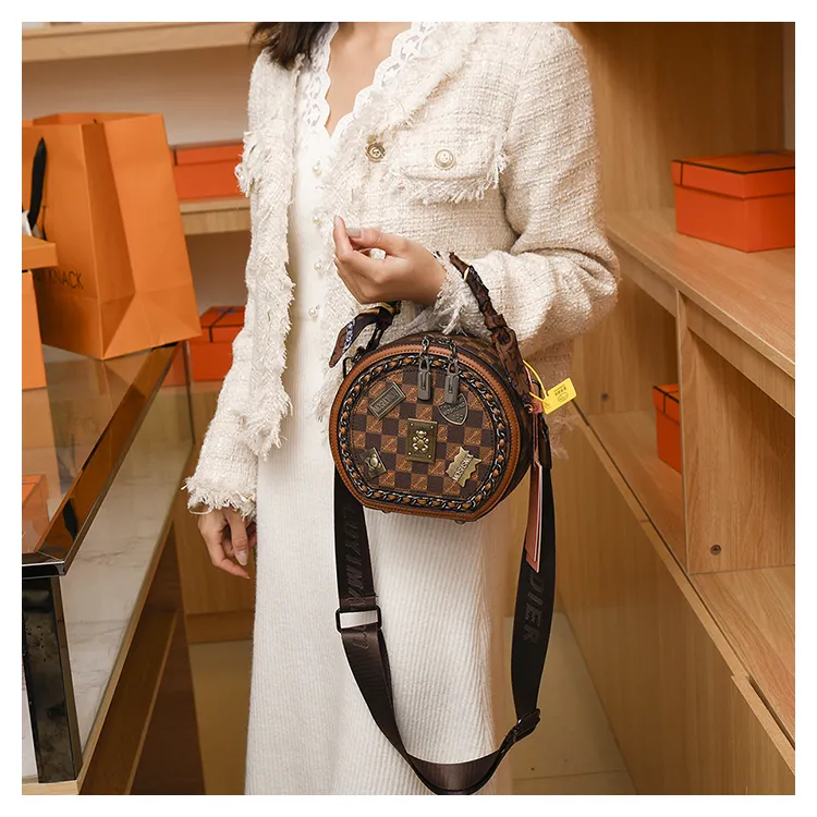 2023 Classic New Mini Circular Bag Black Cake Round Bags Golden Chain  Shoulder Crossbody Bag Retro Leather Long Strap Totes Handbags From 48,29 €  | DHgate