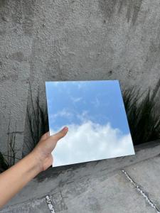 Paket Isi 10 Pcs Kaca Cermin Dinding Aesthetic Ukuran 24CM Tebal 2MM