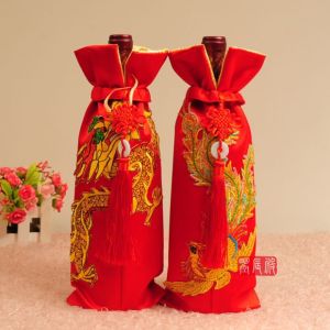 Vỏ Bao Đựng Chai Rượu Cưới Màu Đỏ Lớn Bằng Kim Loại Chất Lượng Cao Trang Trí Nhà Phong Cách Truyền Thống Trung Hoa