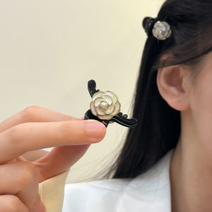 Hebe Camellia Mini Hair Clip~ Retro Princess Style Fringe Shark Bite Clip Alloy Material Sweet Style  out Fashion Accessory