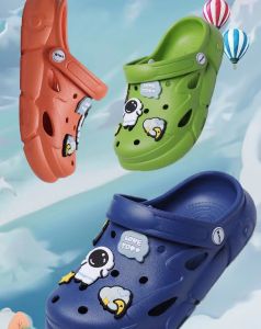 【Shoe King】Boy Girl Children Slipper Child Beach Shoes Non-Slip Soft Rubber Light Cartoon 24-37