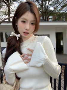 เสื้อสเวตเตอร์ถักแขนยาวสไตล์ฝรั่งเศสสำหรับผู้หญิง เสื้อชั้นในทรงเข้ารูป ฤดูใบไม้ร่วง/ฤดูหนาว เสื้อเชิ้ตแขนกระดิ่ง แฟชั่นใหม่ 2025
