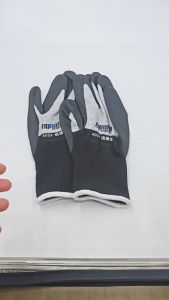 400V Sarung tangan berinsulasi untuk teknisi listrik