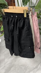 Celana Hot Pants & Selutut Wanita: Desain & Pilihan