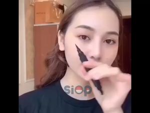 LOMG [On Sale][Ready] Diskon Besar Pensil Alis Mata Dua Ujung Eyeliner Hitam Segel Segitiga Eyeliner Tahan Air Pena Rias Eyeliner Cap