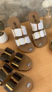 Threelook Official - Sandal Karet Wanita Dewasa Sendal Wanita Dewasa Ibu 2024 Sendal Slop Wanita Kece Sendal Sorean Style 2024 Sendal Wanita Keren 2024 Viral Sendal Jeli Wanita Empuk - ALEXA