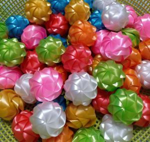 (แพ็คละ50ดอก)เหรียญโปรยทานดอกมะลิ