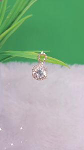 Liontin Lupita 02 Alloy Lapis Mas 18K Permata Zirconia PP012G