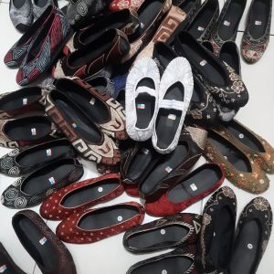 Etnik Fashion Sepatu Wanita Bordir Flat Slip On Terbaru Murah Ombak Hijau & Pelangi