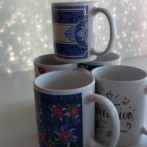 CASA ถ้วยเครื่องดื่มเซรามิค 340 มล. ลาย 5 แบบ ขนาด 8x9.5 ซม. น้ำหนักเบา ทนทาน ปลอดภัย สำหรับเครื่องดื่มร้อนและเย็น ใช้ได้กับไมโครเวฟและเครื่องล้างจาน