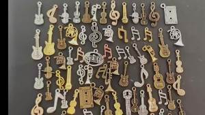Bộ 50 Mặt Dây Treo Âm Nhạc Phong Cách Vintage DIY - Hình Violin Guitar Nốt Nhạc Nhạc Cụ Hip Hop & Micro Dùng Làm Trang Sức