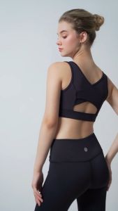 Set đồ tập yoga gym pilates thể thao nữ FANFIT FFSET001 - Áo bra cách điệu SBRT001 Quần lửng SHWT001