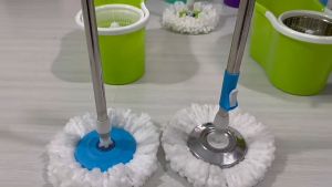 ถังปั่นไม้ถูพื้น ไม้ม๊อบ อุปกรณ์ทำความสะอาด ชุดถังปั่น ไม้ถูพื้น พร้อมผ้าม๊อบ ตัวถัง 2 ระบบ มีตะแกรงปั่นน้ำและปั่นแห้ง อุปกรณ์ทำความสะอาด