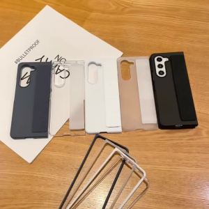 Luxury Soft Silicone Wrist Strap Bracket Phone Case for Samsung Galaxy Z Fold 8 Ultra 7 6 5 4 Fold8 Matte Protection Hard Cover
