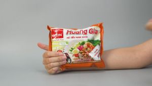 [GÓI LẺ] - VIFON - Hủ tiếu Hoàng Gia hương vị Hủ tiếu nam vang (có thịt thật) Hủ tiếu nam vang Vifon Hoàng Gia (120g/gói)