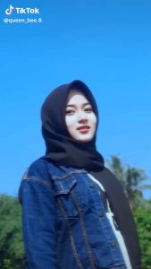 ONESET ROK JEANS + JAKET RAWIS CROP SETELAN WANITA MODEL ELEGAN DAN TERLARIS