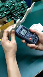 （LOCAL STOCK) Wood Hygrometer Digital Wood Moisture Meter LCD Display 0% -99% Range Digital Humidity Meter with 4 Species Groups for Measuring Furniture Wood Tree Moisture Content Paper Cardboard Firewood Plaster