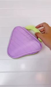 Tas Kosmetik Travel Mini Pouch Kecil Wanita Lucu Aksesoris Cosmetic Bag Picnic Large-capacity Advanced Aesthetic Style Segitiga