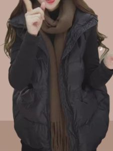 เสื้อกั๊กผ้าฝ้ายขนเป็ดสำหรับผู้หญิง ฤดูใบไม้ร่วง/ฤดูหนาว 2025 รุ่นใหม่ เสื้อกั๊กผู้หญิง สไตล์ย้อนยุค ขนาดเล็ก เสื้อกั๊กแบบสวมทับ