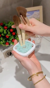 portable Pembersih Kuas Makeup Brush Cleaner / Elektrik Pembersih Make Up Brush Alat Pembersih Kosmetik / Pengeringan Otomatis