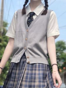 Original Design Solid Color V-Neck Sweater Vest British Style Commute Straight Tube Regular Length Single Button Summer Jacket