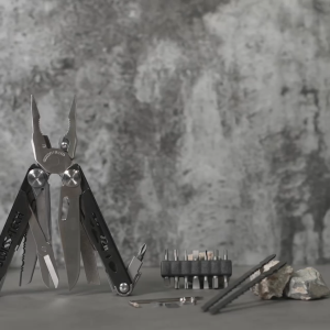 TL239 SWISSTECH Qilin 37-In-1 Multitool Pliers Folding Multi Tool Scissors with Replaceable Saw Blades