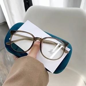 Explosive brown super light glasses Korean version of artificial grade glasses female anti-blue radiation oval glasses