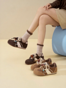 Josiny | Plump Heel Elevating Casual Sports Shoes